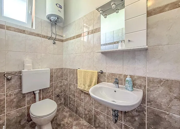 Maja By Interhome Feriehus Maslenica