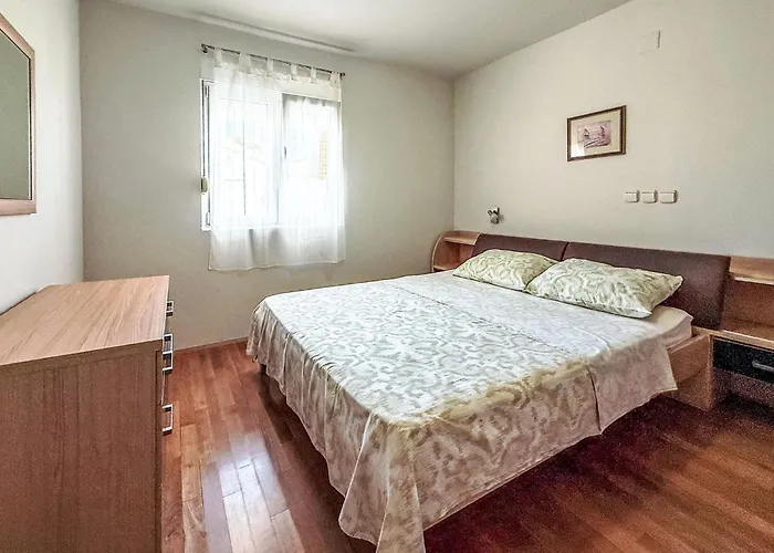 Maja By Interhome マスレニツァ