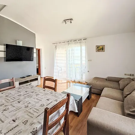 Maja By Interhome * Maslenica